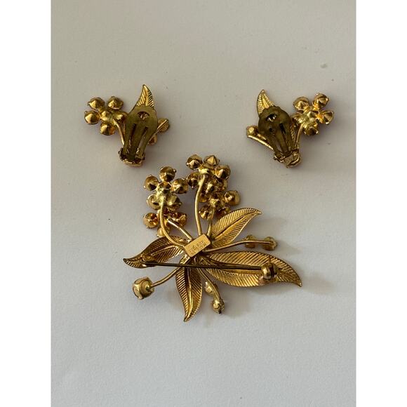 Austria Vintage Rhinestone Brooch Clip On Earrings Set Signed Pink Gold Tone - Picture 3 of 4